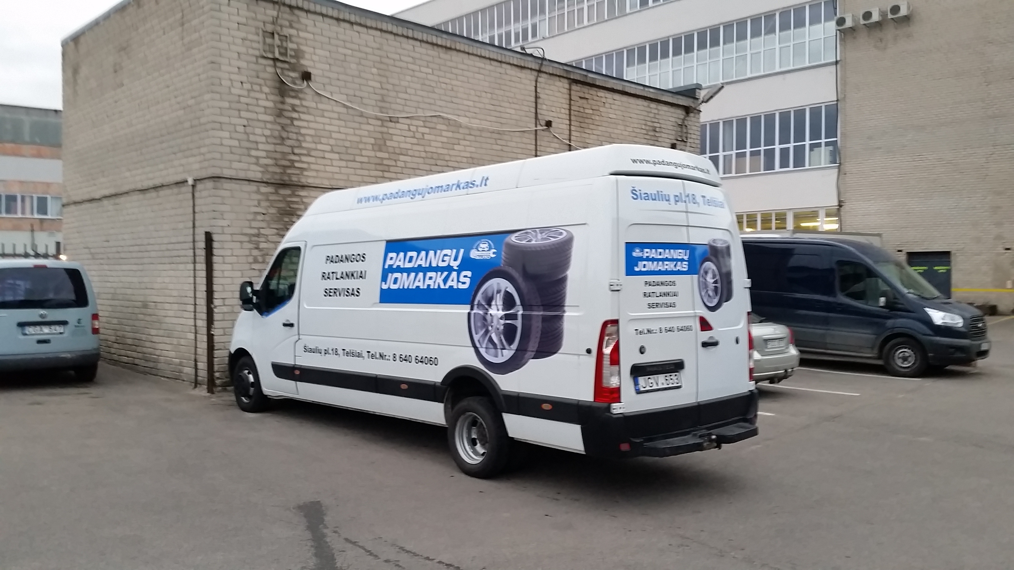 Reklama ant transporto priemonių – 2