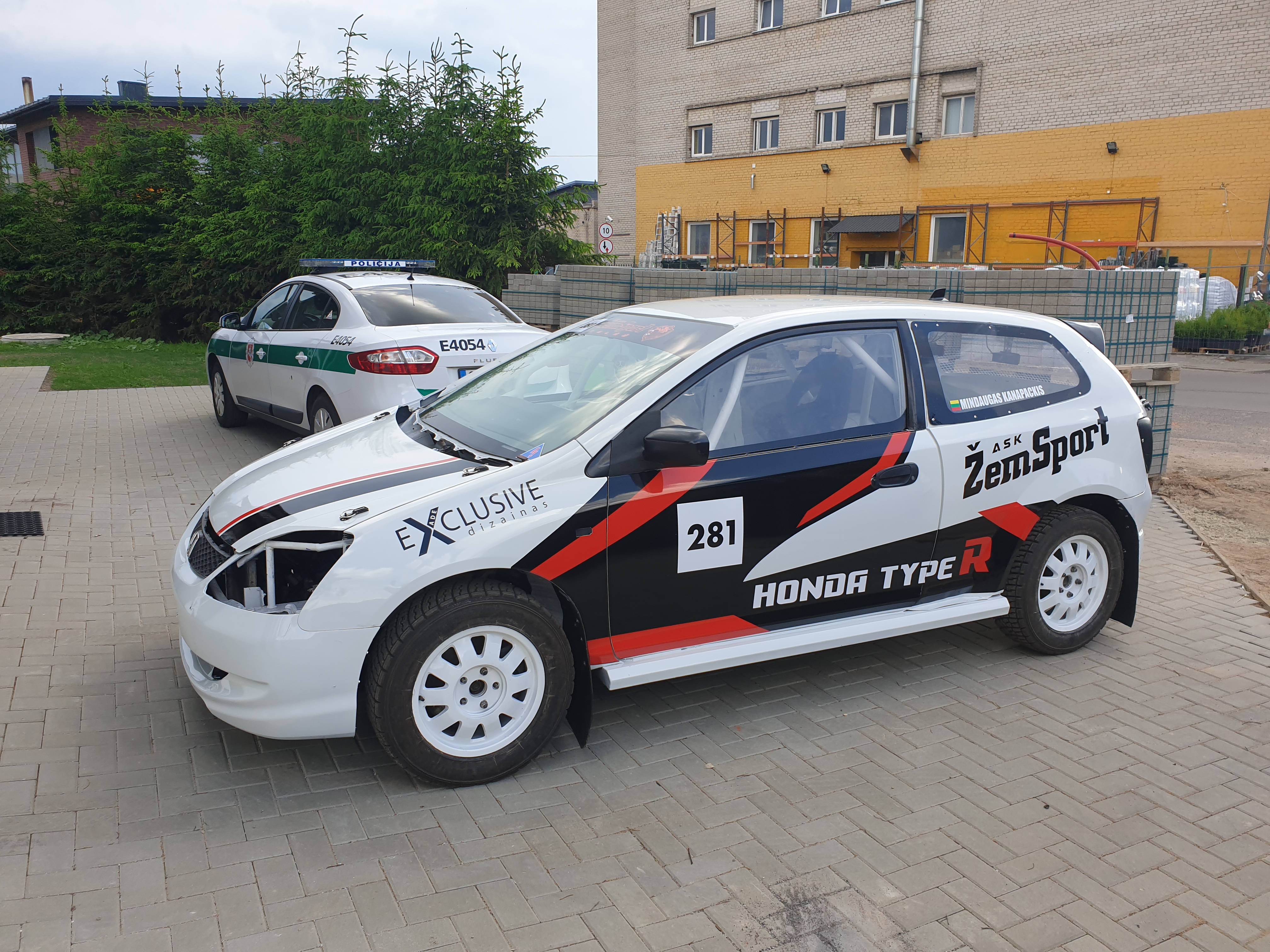 Reklama ant transporto priemonių – 8