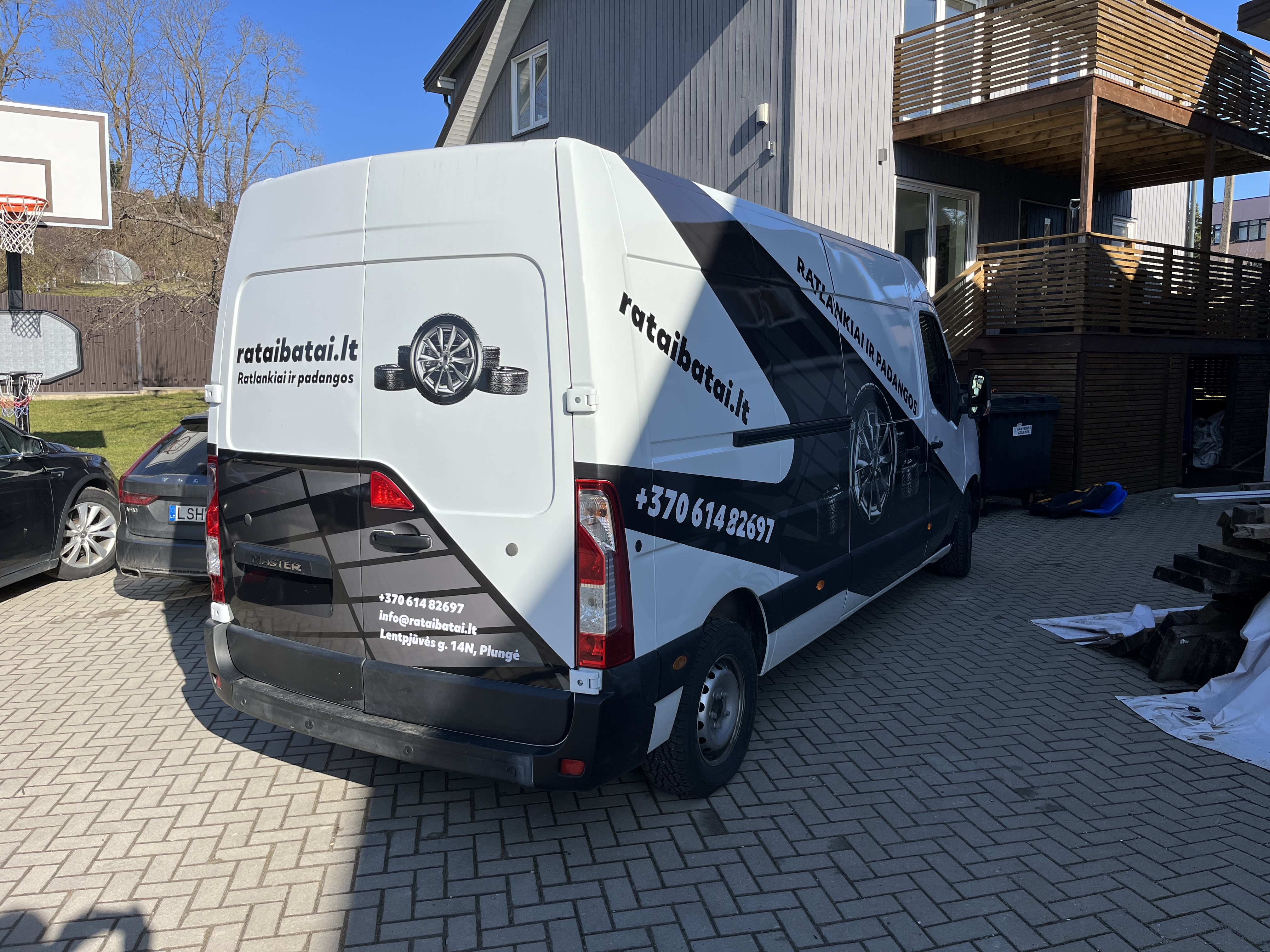 Reklama ant transporto priemonių – 24