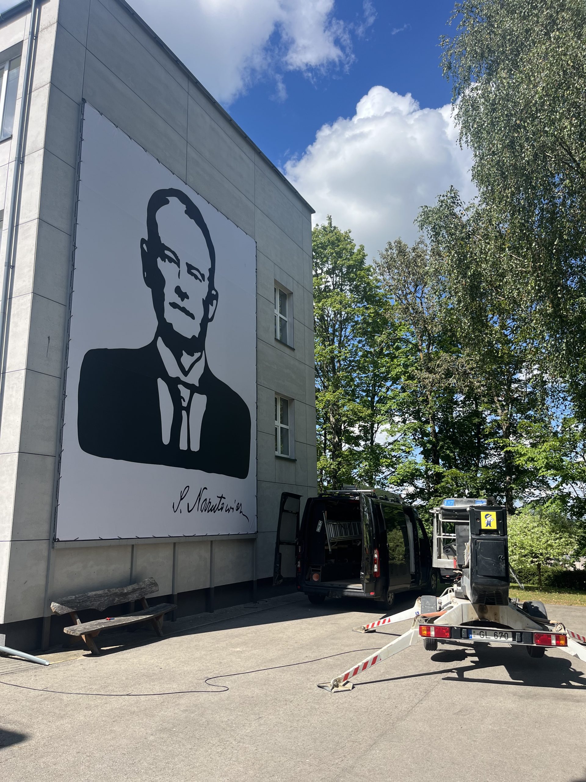 Iškabos ir lauko stendai – 8